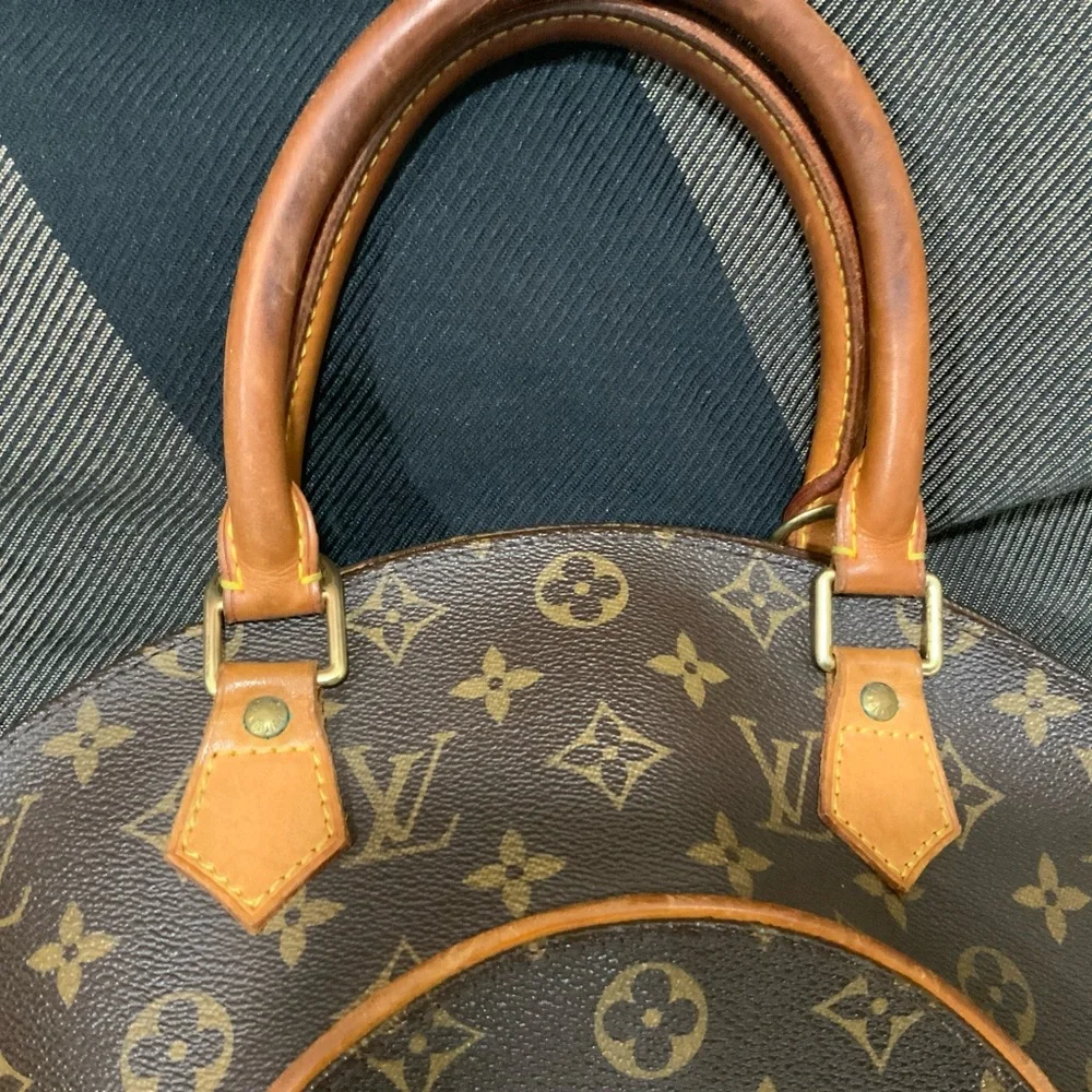 Louis Vuitton Ellipse Monogram Canvas PM - Picture 10 of 13